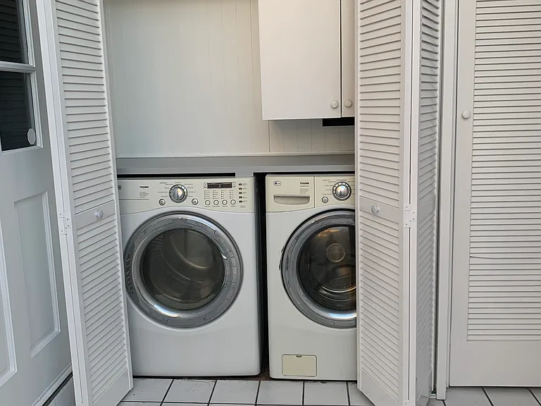 outdoor laundry closet