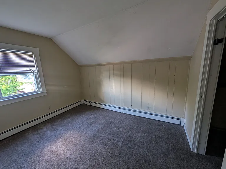73 Highland St — Photo 24