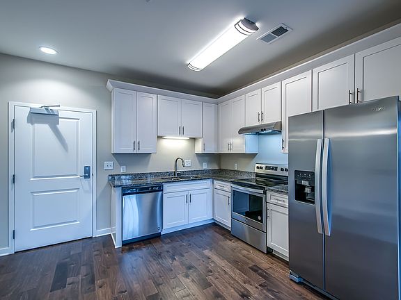 5th image of 1319 W Main St #106