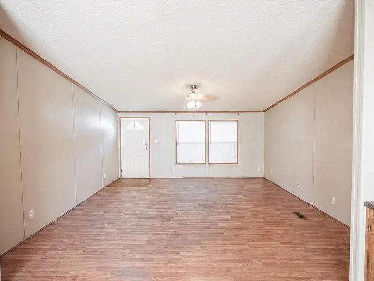 30627 Vilma Ln — Photo 3
