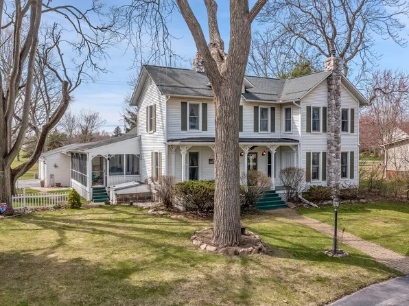 6489 Napier Rd, Plymouth, MI 48170