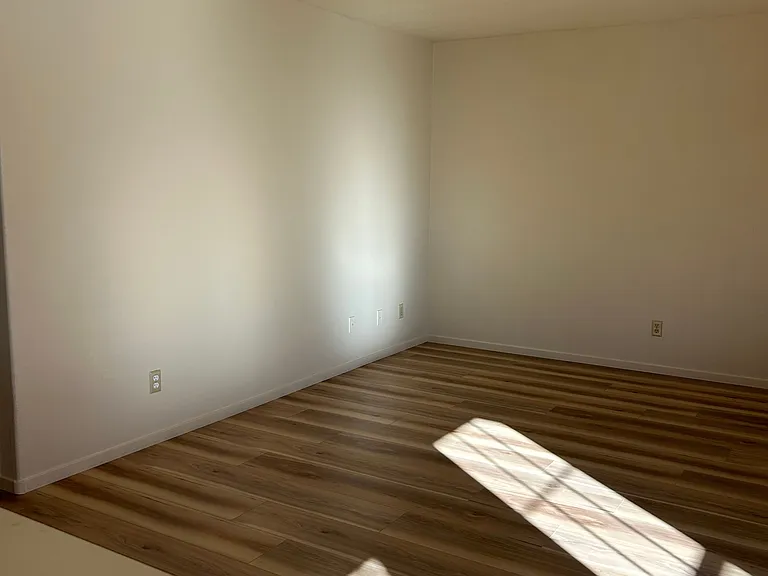 902 Mesquite Springs Dr #101 — Photo 2