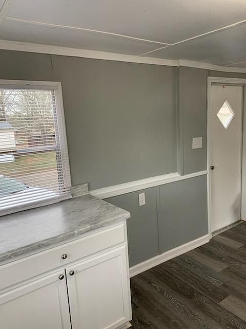 2nd image of 300 Haslam St #6