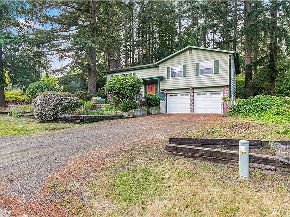 2nd image of 1634 Oriole Ln NW