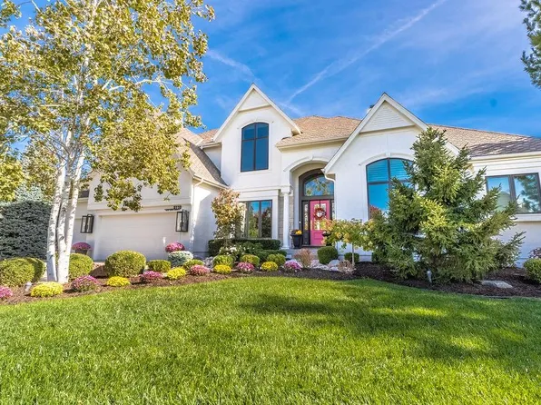 5110 W 149th Ter, Leawood, KS 66224
