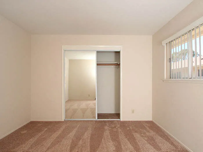 562 Kendall Avenue — Photo 12