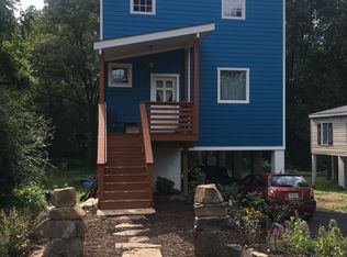 910 Nassau St, Charlottesville, VA 22902