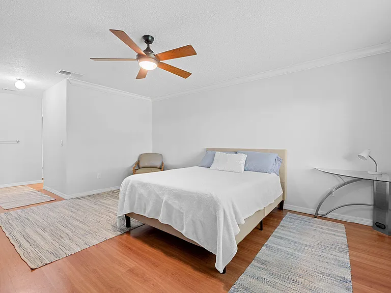 9193 Pecky Cypress Ln #6F — Photo 10