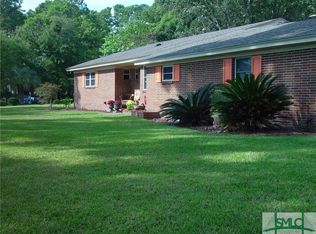 726 Dyches Dr, Savannah, GA 31406