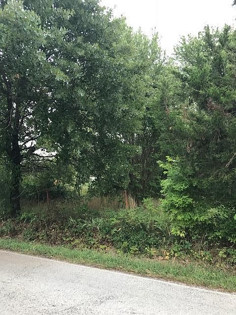 2nd image of 4315 Greenwood Dr