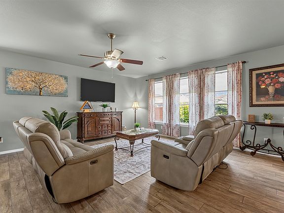 3rd image of 502 E Orion Dr