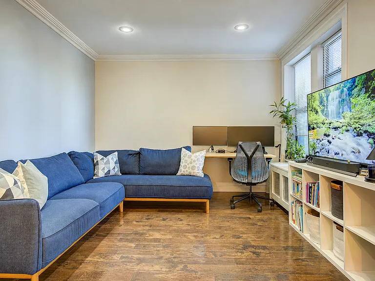 91-10 34th Ave #3D — Photo 5