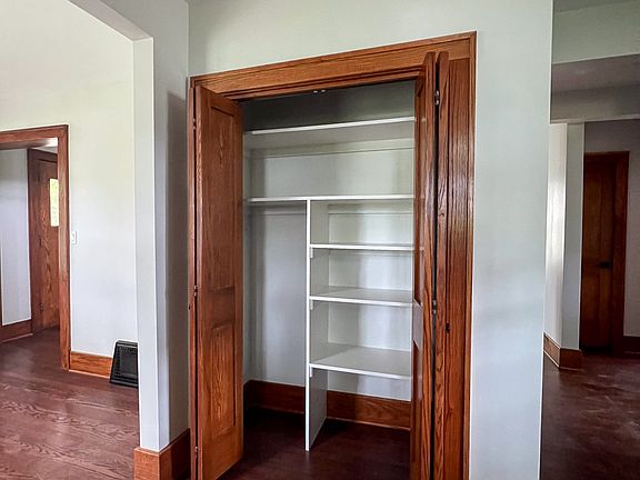 Kitchen pantry