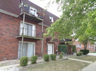 7129 99th St APT 2E, Chicago Ridge, IL 60415