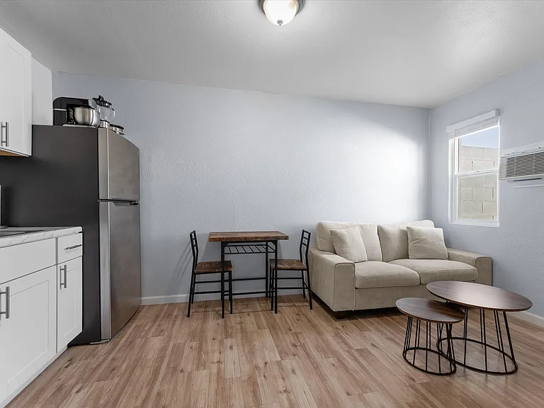 299 S Oregon St #6 — Photo 13