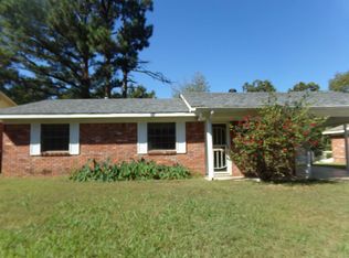 5813 La Mirado Dr, N Little Rock, AR 72118