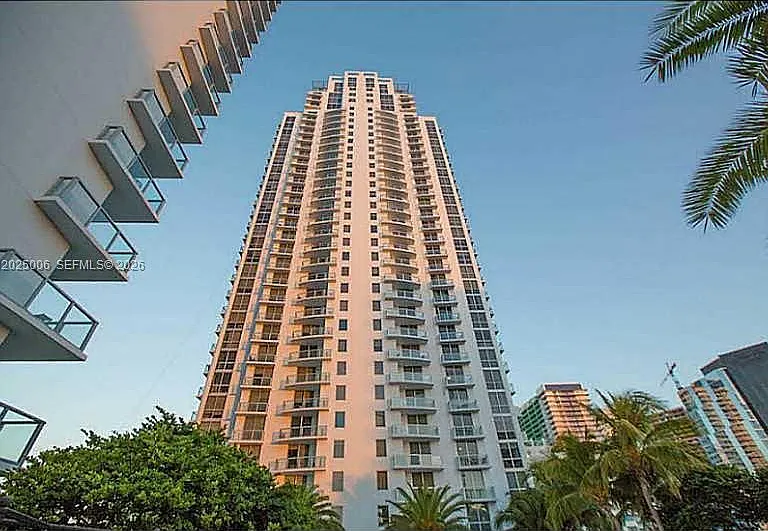 1060 Brickell Ave #2515 — Photo 32