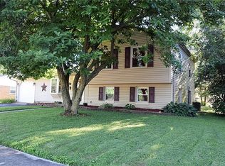 594 Trade Sq E, Troy, OH 45373