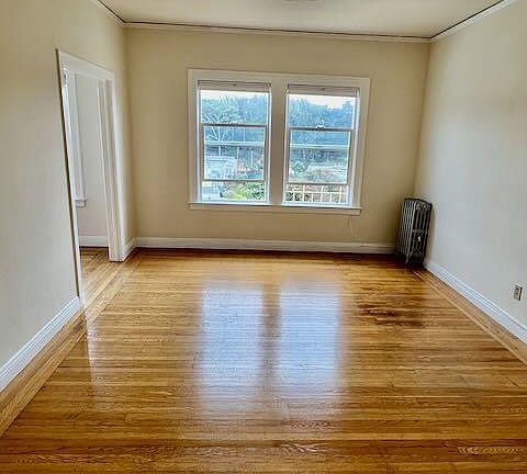 2nd image of 2715 Cabrillo St #307