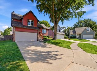 5313 Meadow Pl, West Des Moines, IA 50266