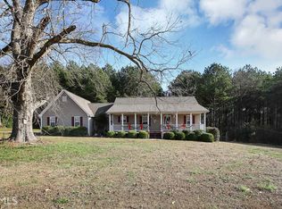 6470 Forrest Rd, Grantville, GA 30220