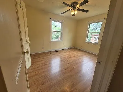 1712 Pinewood Dr — Photo 12
