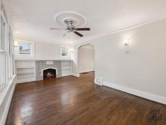 5th image of 569 Lincoln Ave