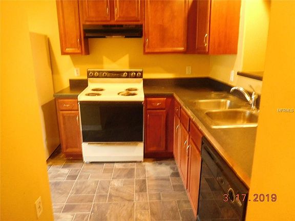 2nd image of 10806 Kensington Park Ave