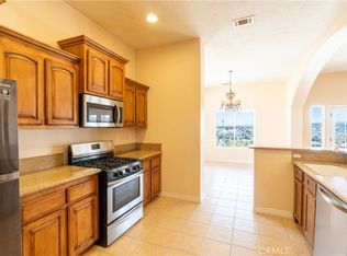 8165 Arrowhead Rd, Phelan, CA 92371