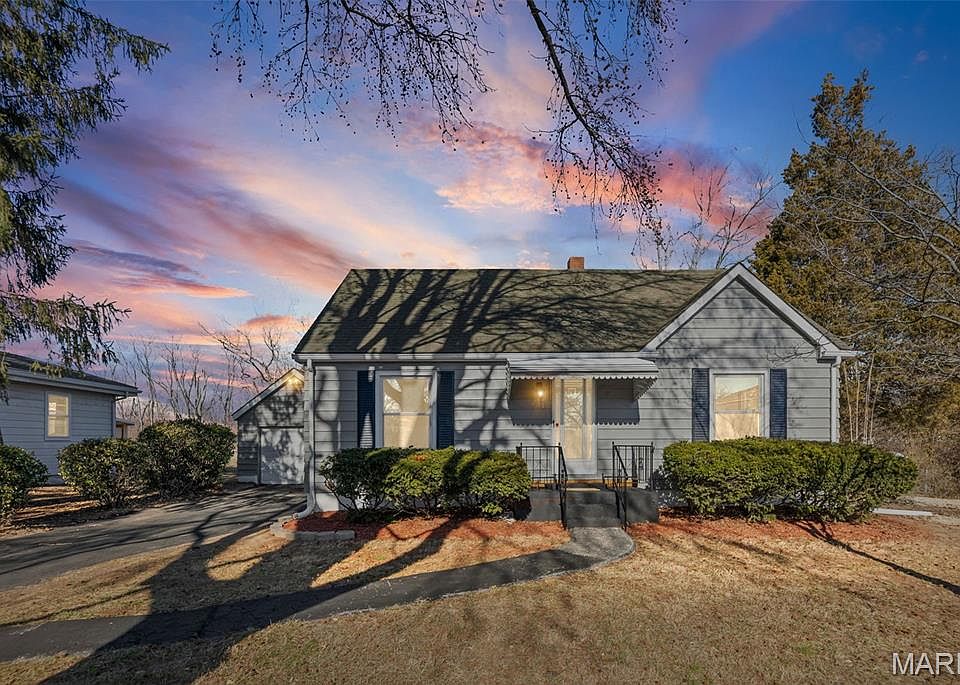 1st image of 231 Parkway Dr