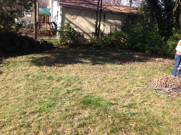 3rd image of 9926 Edward Ave