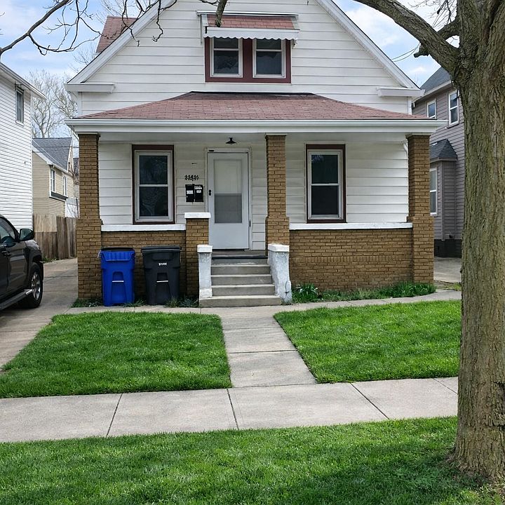 1st image of 2219 W 103rd St