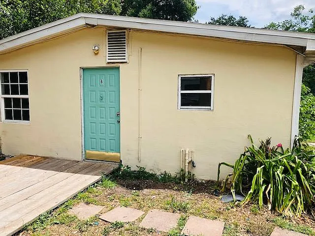 2 bed, 755 sqft, $1,199 — Photo 1