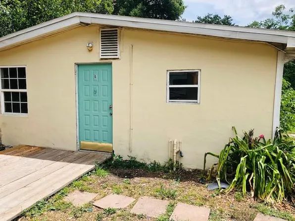 1811 S Oak St #B, Seffner, FL 33584