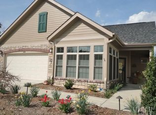 848 Wynnshire Dr, Hickory, NC 28601