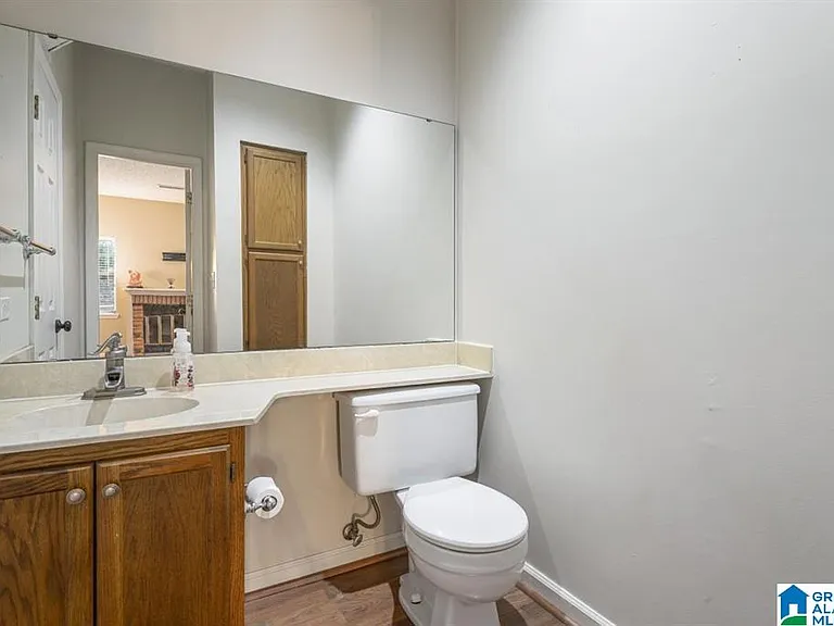 1947 Waterford Pl #1947 — Photo 21