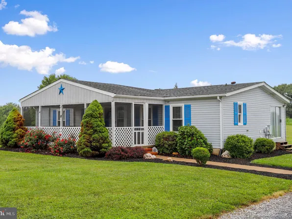 1783 Kabletown Rd, Charles Town, WV 25414