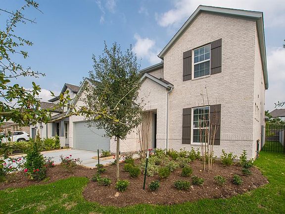 3rd image of 155 Renodes Garden Ln