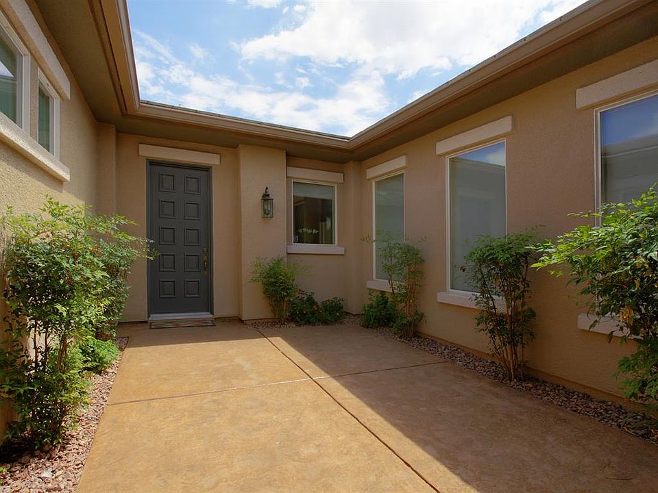 Gated Front Courtyard!