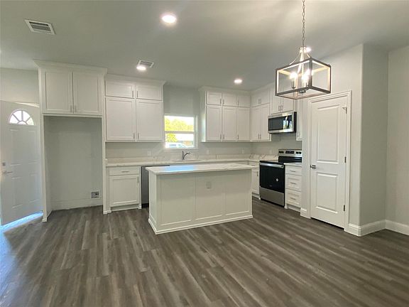 5th image of 107 E 17th Ave
