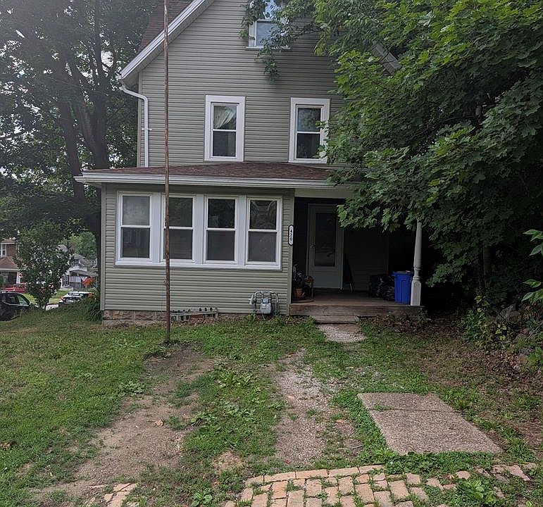 1st image of 420 W 4th St
