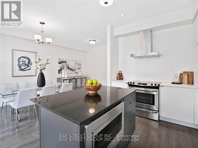 Oakville Townhouse for rent - 4 Bedrooms — photo 10