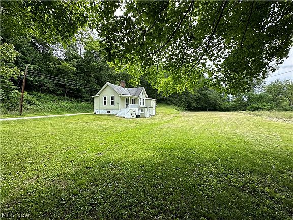 5th image of 439 Mill St