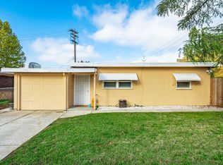 2161 Whippoorwill Ln, Sacramento, CA 95821