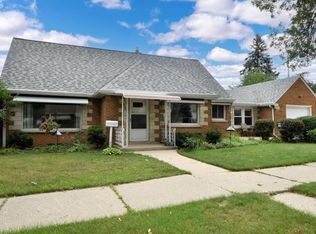 3631 W Ruskin St, Milwaukee, WI 53215