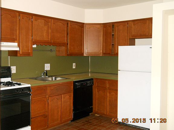 4th image of 21 36th St #110