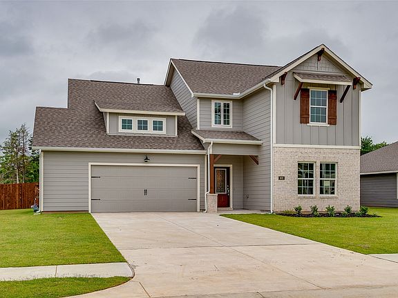 2nd image of 602 Kyle Dr