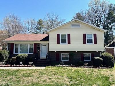 3711 Whitfield Rd, Winston Salem, NC, 27105