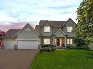 3880 Jamestown Curv, Woodbury, MN 55129