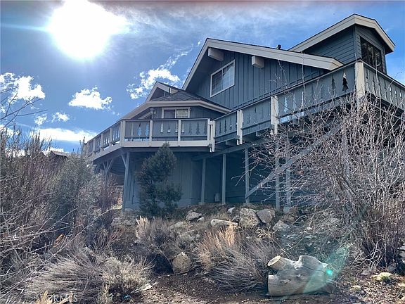 3rd image of 1136 Mount Verde Rd